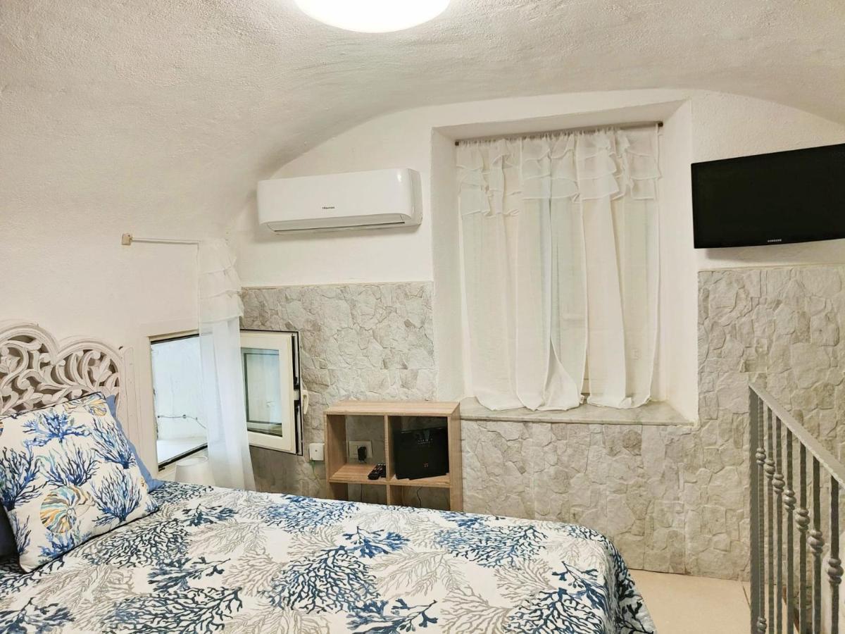 Apartamento Casa Dell'Antico Teatro Di Neapolis Nel Centro Storico Di Napoli Exterior foto